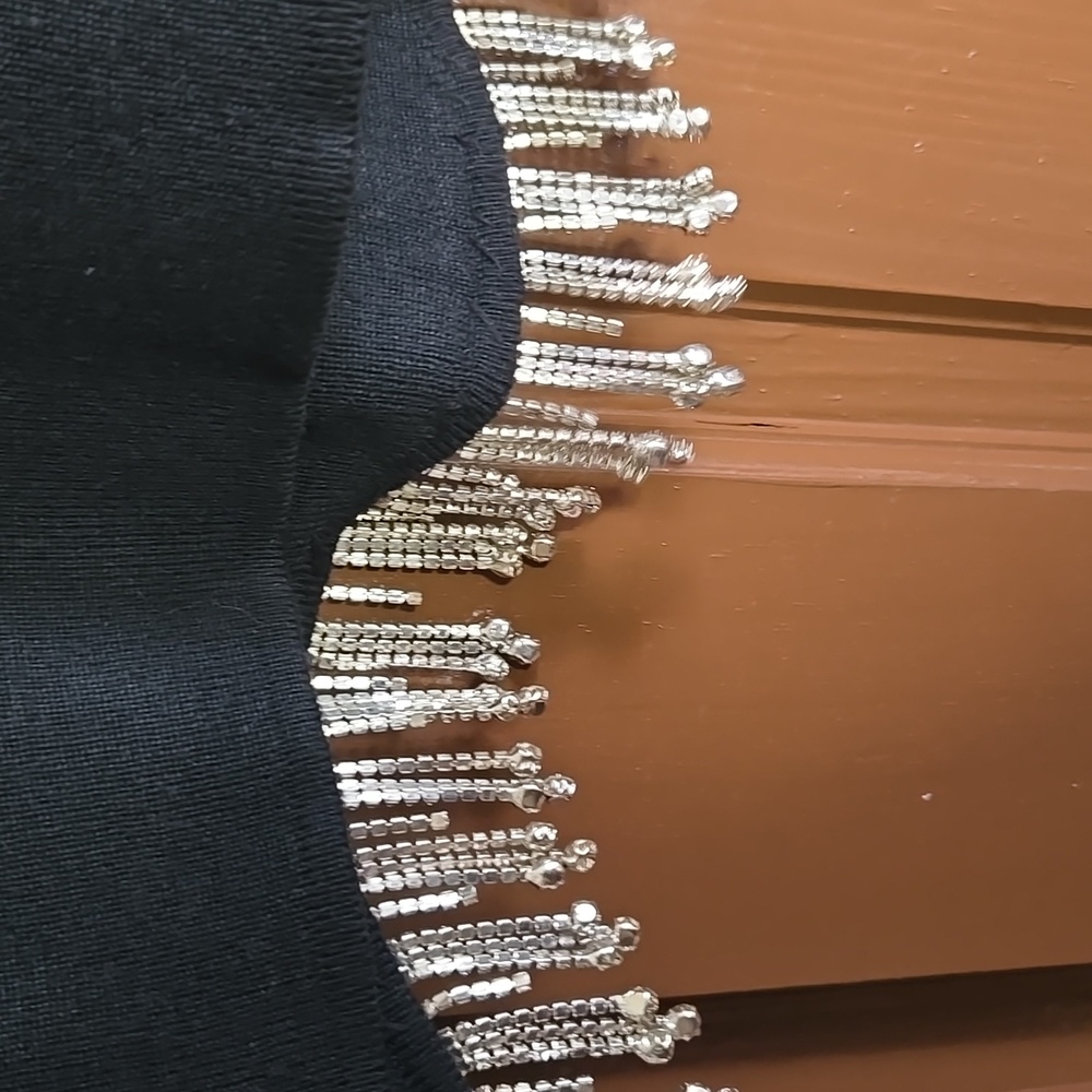 Windsor-Black long sleeved knit pullover with rhinestones around bottom Sz L NWT - Picture 6 of 9